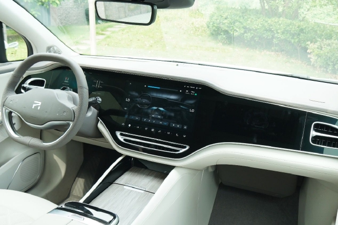 针对多元化使用场景 飞凡R7迎来首次整车OTA进化