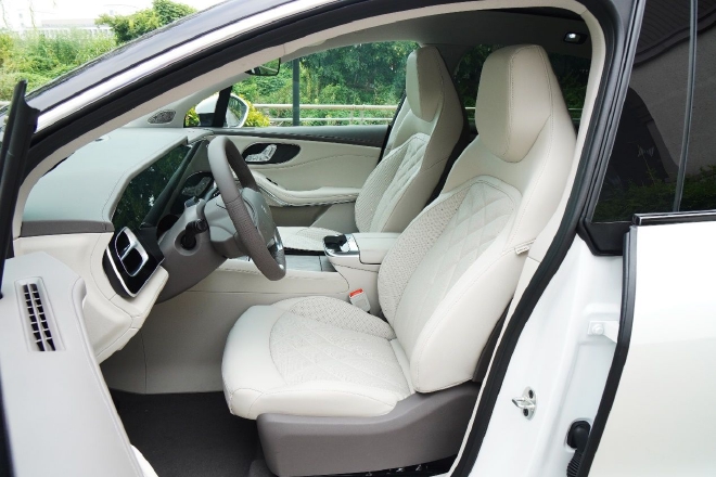 针对多元化使用场景 飞凡R7迎来首次整车OTA进化