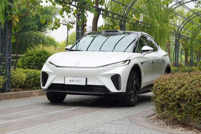 针对多元化使用场景 飞凡R7迎来首次整车OTA进化