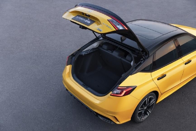 五门轿跑型格HATCHBACK掀潮上市