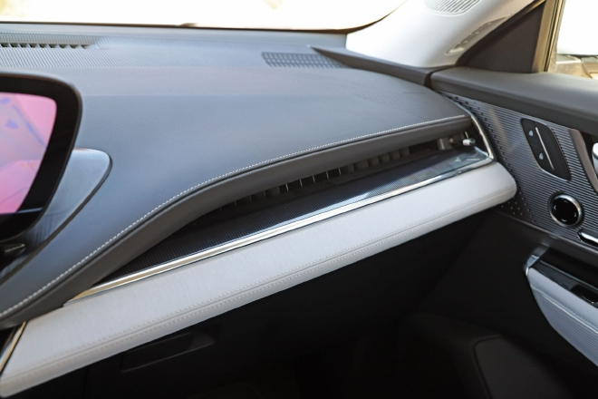 错位竞争的优势 静态体验别克E5