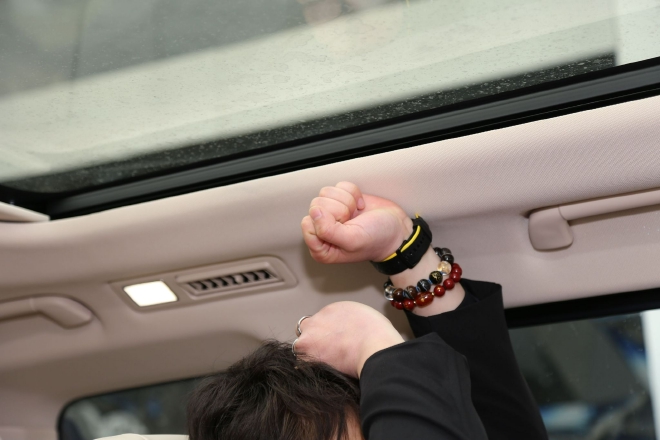 一次大胆的尝试 静态体验一汽奔腾M9