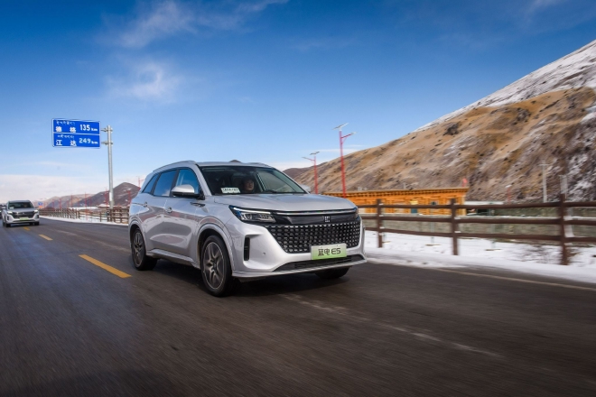 蓝电E5开启预售 预售13.99万元起