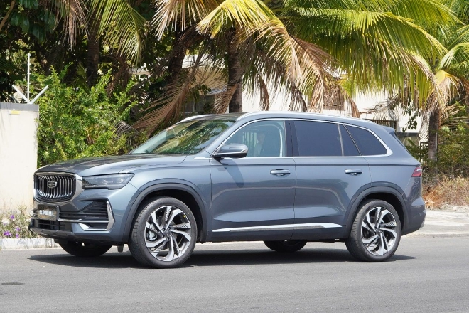 加速如德芙般丝滑 试驾星越L 8AT两驱旗舰版