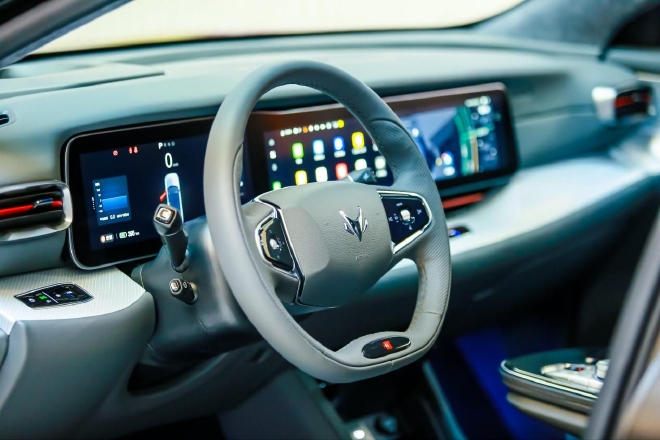 极狐汽车考拉获“智能亲子新能源车”称号