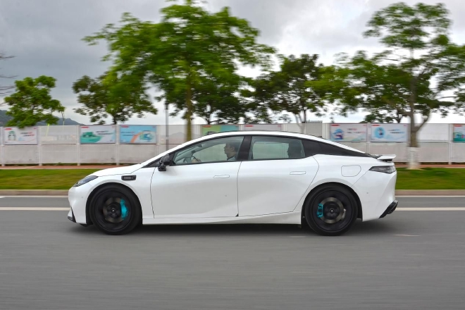 大力出“卷王” 珠海驾乘体验昊铂Hyper GT