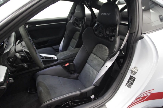 专为竞速而生 静态实拍保时捷911 GT3 RS