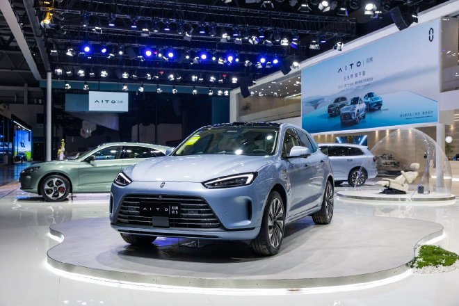 AITO问界M5系列智驾版亮相重庆车展 即将开启多城交付