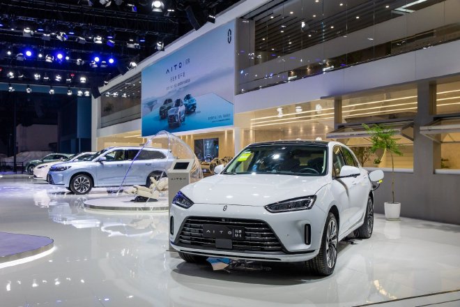 AITO问界M5系列智驾版亮相重庆车展 即将开启多城交付