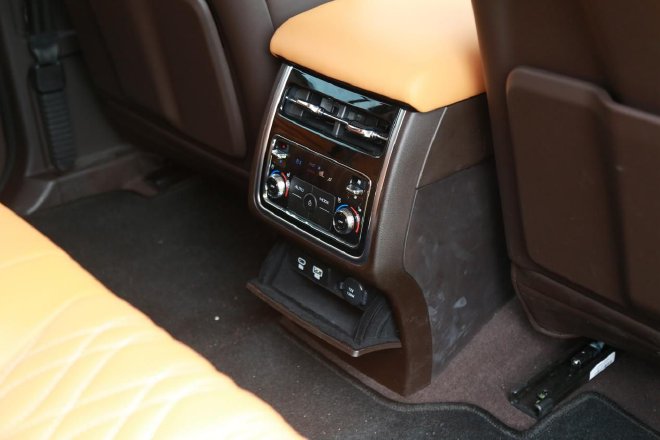 铁汉柔情 试驾坦克500 Hi4-T