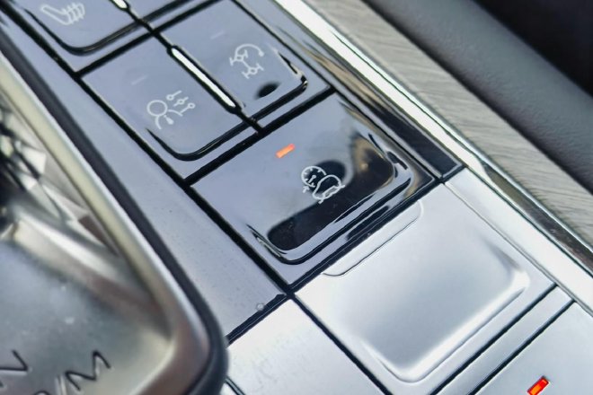 铁汉柔情 试驾坦克500 Hi4-T