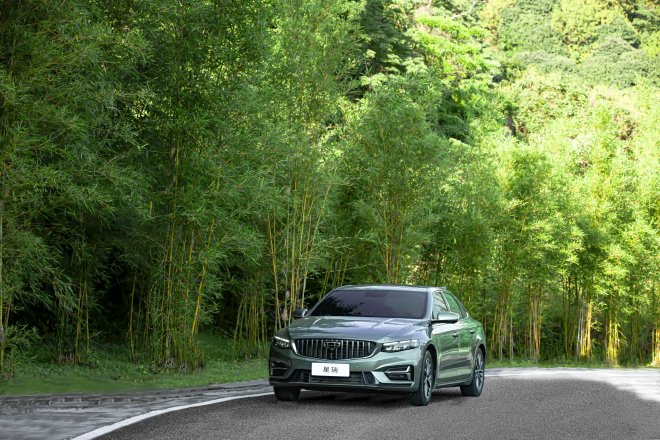 紧凑级轿车居然这么拼 吉利星瑞扶摇版上市售价10.87万