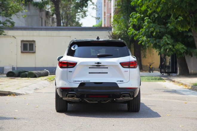 外观套件升级 到店实拍雪佛兰开拓者白夜版