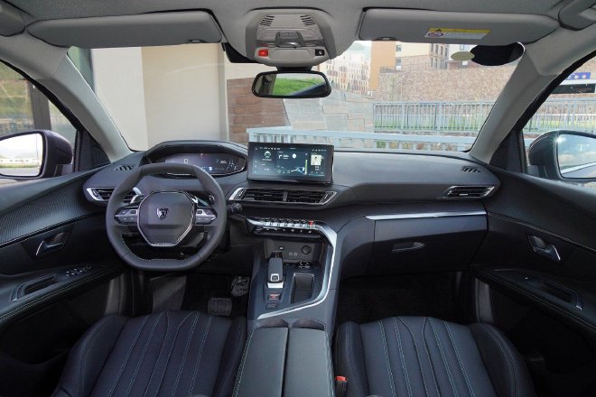 试驾新天逸C5 AIRCROSS/新4008