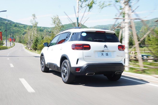 试驾新天逸C5 AIRCROSS/新4008