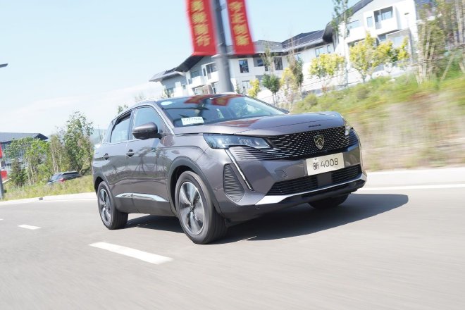 试驾新天逸C5 AIRCROSS/新4008