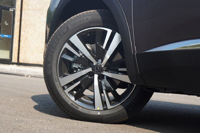 试驾新天逸C5 AIRCROSS/新4008