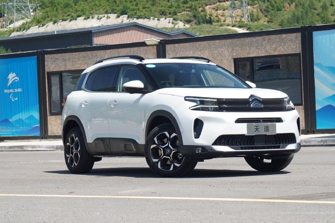 试驾新天逸C5 AIRCROSS/新4008