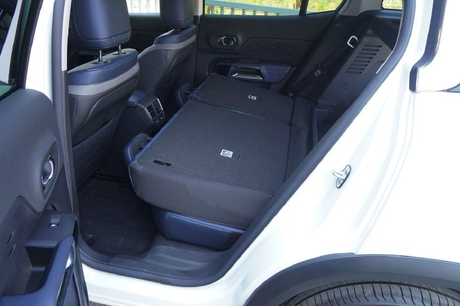 试驾新天逸C5 AIRCROSS/新4008