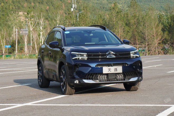 试驾新天逸C5 AIRCROSS/新4008