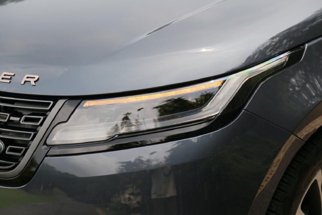 还是那个西装硬汉 动态体验全新揽胜星脉