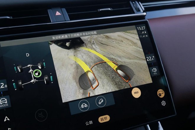 还是那个西装硬汉 动态体验全新揽胜星脉