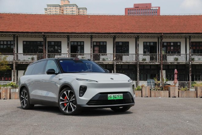 为“高级”而生 全新蔚来ES8底盘动态体验