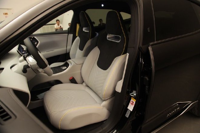 新智能交互体验 实拍阿维塔11 鸿蒙智能座舱