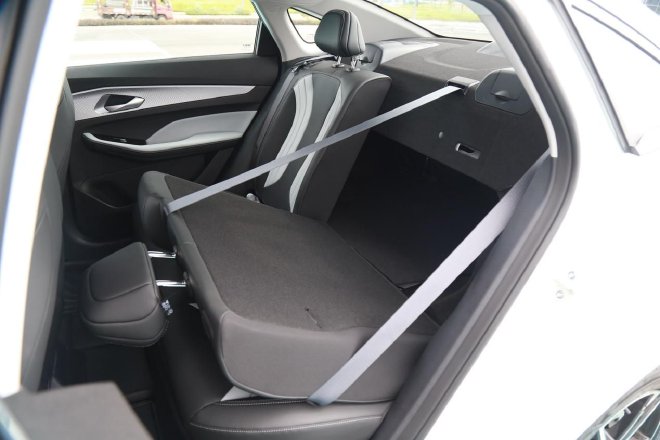 更COOL的实力派，试驾吉利缤瑞COOL冠军版