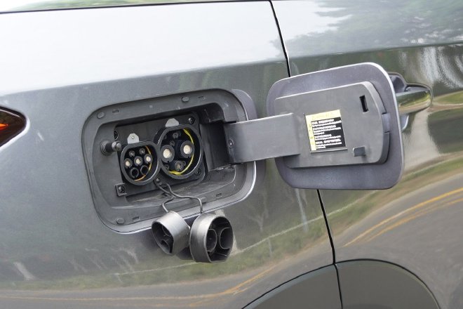 驾乘舒适 续航无忧 试驾江淮QX PHEV