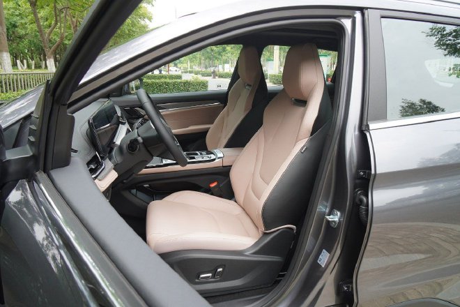 驾乘舒适 续航无忧 试驾江淮QX PHEV