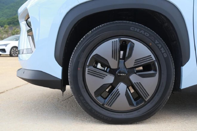 主打一个理性消费 试驾奇瑞eQ7