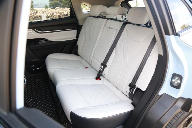 主打一个理性消费 试驾奇瑞eQ7