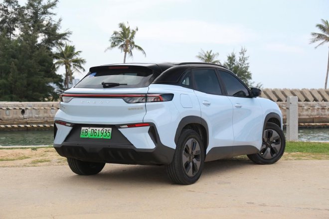 主打一个理性消费 试驾奇瑞eQ7