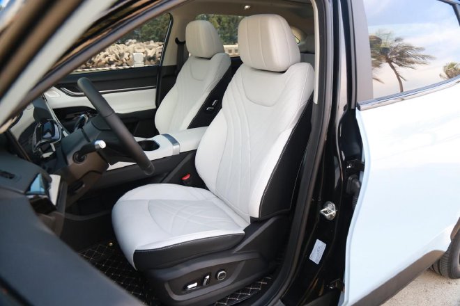 主打一个理性消费 试驾奇瑞eQ7