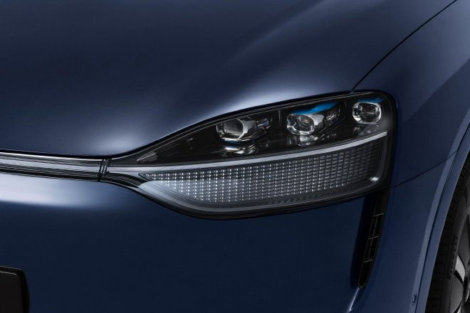 AITO问界M9正式公示亮相工信部