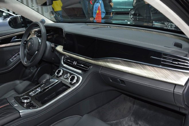 《与时代同行》启发俱乐部·红旗专场正式举行 红旗H9/红旗HQ9亮相专场