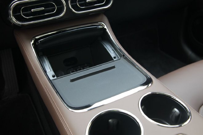 不再里程焦虑 抢先试驾零跑C01增程版车型