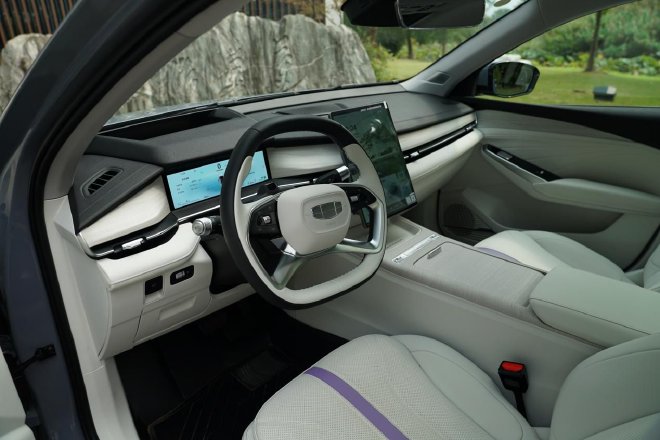 科技文化新融合 实拍吉利星瑞L智擎/星越L智擎