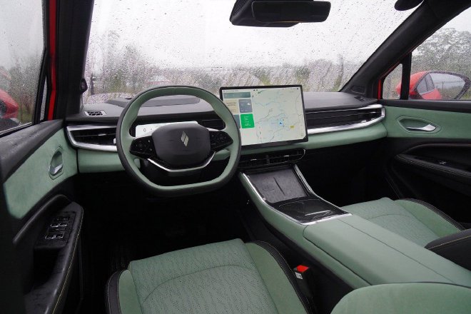 睿蓝7动态试驾 不到20万享受后驱驾控乐趣