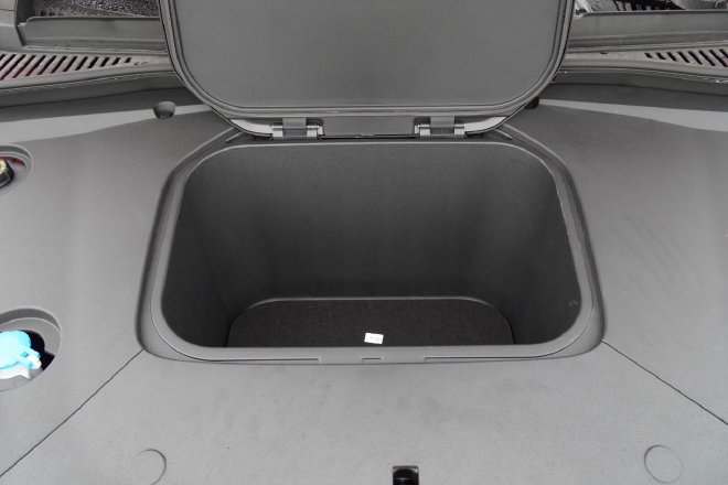 睿蓝7动态试驾 不到20万享受后驱驾控乐趣