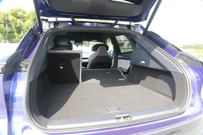 售价24.99万元起 极越01正式上市