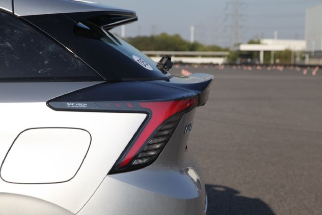 纯电操控新王者 场地试驾MG4 EV出海冠军版