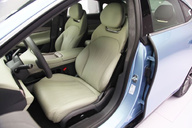 智能舒适大空间 抢先静态体验星途星纪元ES