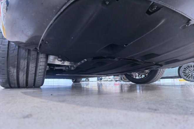 定位大型纯电轿车，远航Y6正式下线