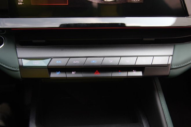 Feel the charm of digital electric drive and test drive Changan Qiyuan Q05/A06