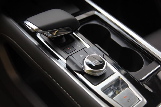 Feel the charm of digital electric drive and test drive Changan Qiyuan Q05/A06