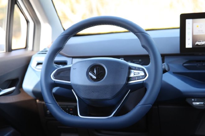 为共享出行而生 静态实拍吉利曹操60车型