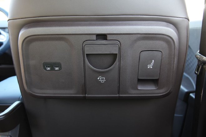 为共享出行而生 静态实拍吉利曹操60车型