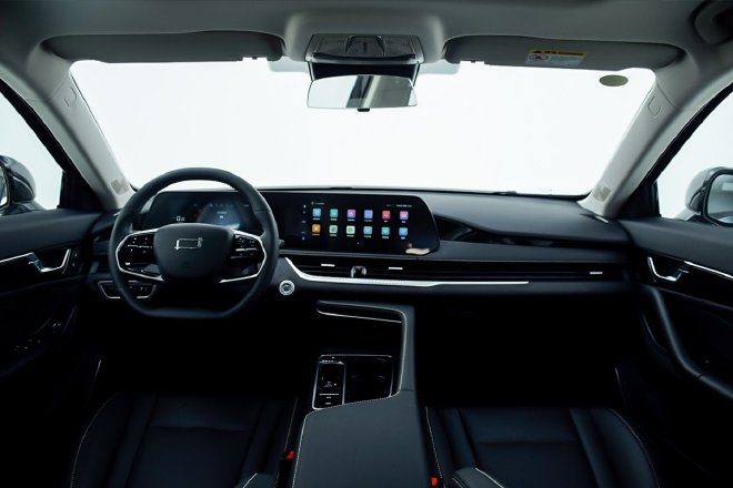 换装全新设计，车身加长 实拍体验奔腾B70